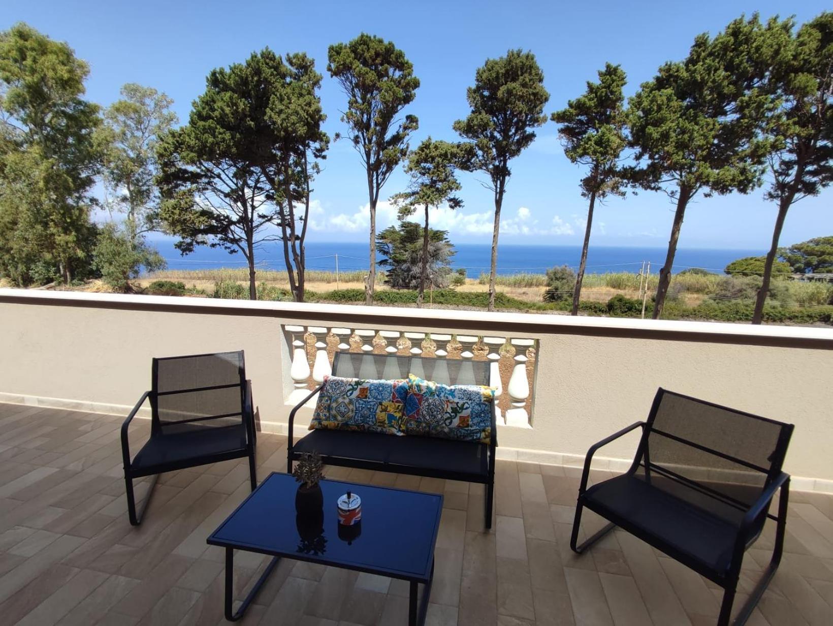 Sara B&B Accommodation Santa Domenica  Exteriör bild